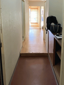 天井を高くして風通しと採光UP！自転車も置けて収納もたっぷり！ 　目黒区A様邸